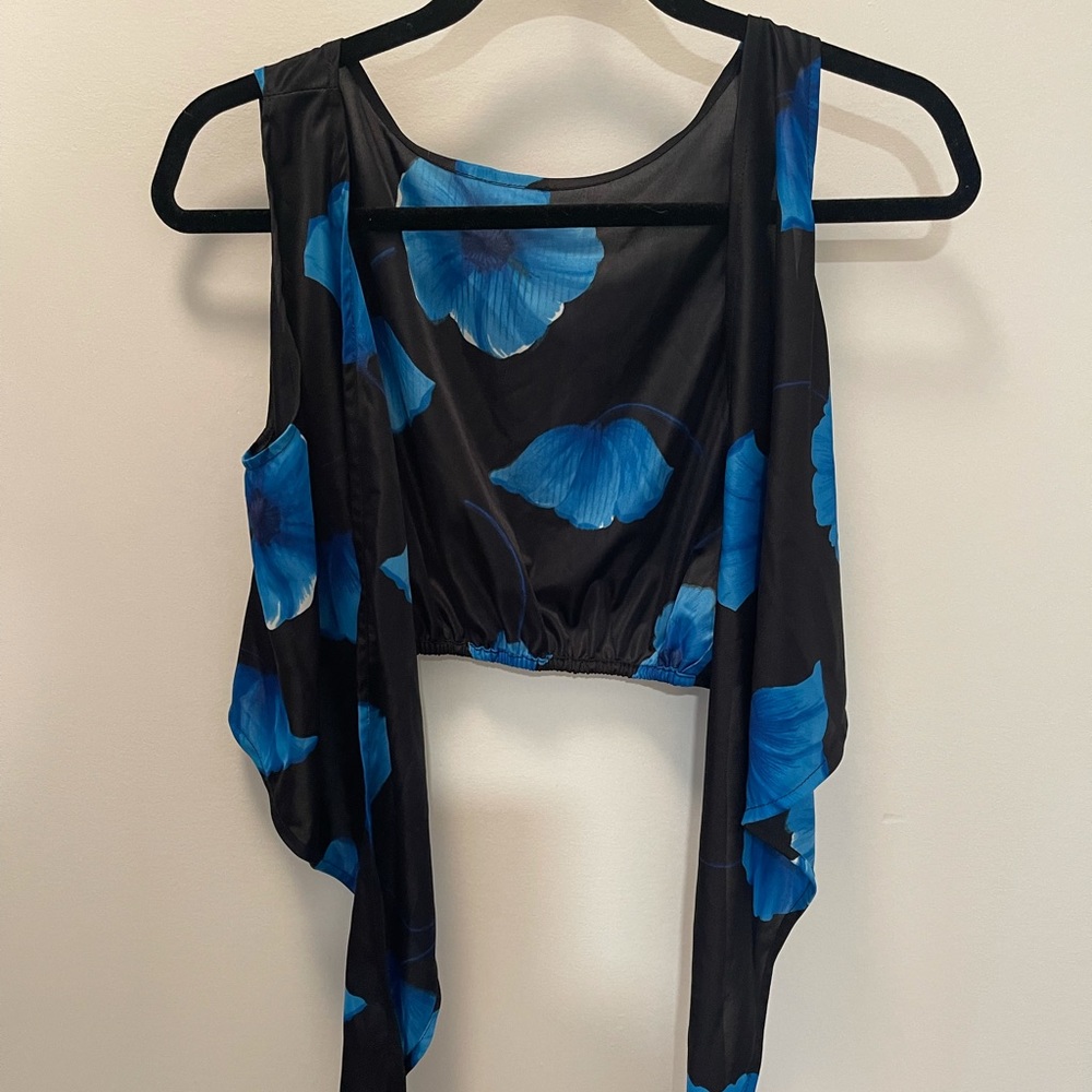 such a cute funky top!